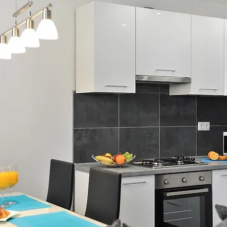Apartman Blue Sun Aurora