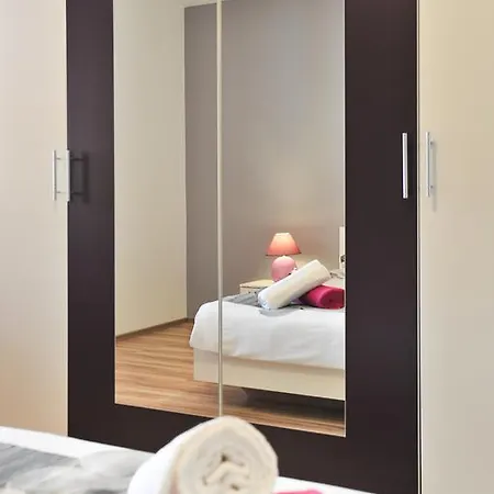 Blue Sun Aurora Apartman