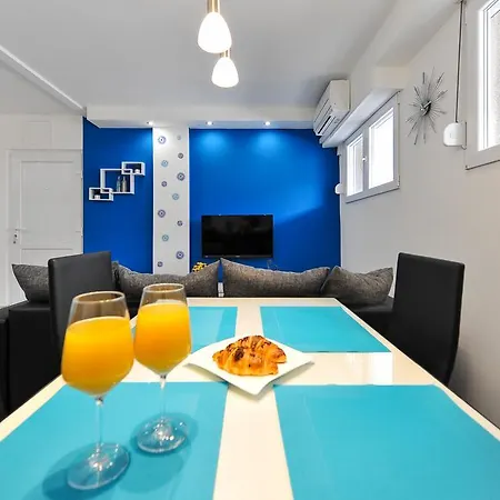 Blue Sun Aurora Апартаменты Задар
