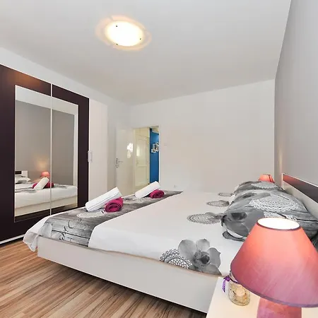 Blue Sun Aurora Апартаменты *